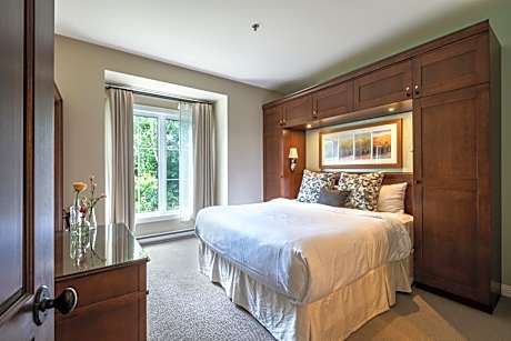 Two-Bedroom Family Suite