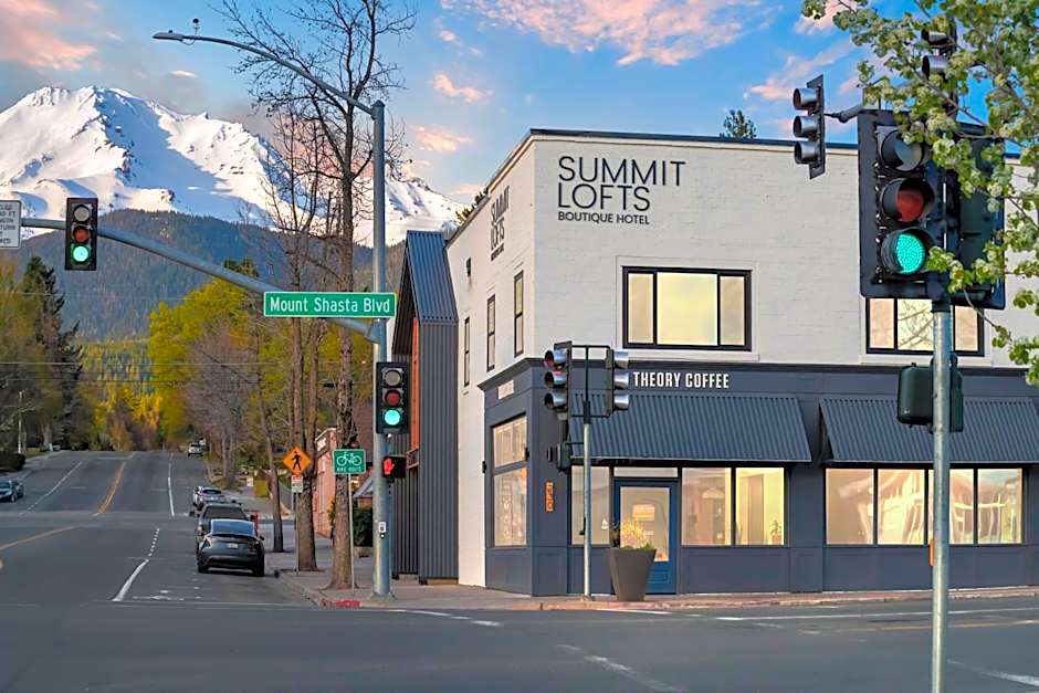 Summit Lofts Boutique Hotel