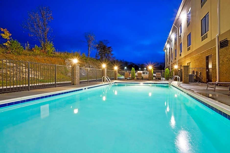 Holiday Inn Express Troutville-Roanoke North By IHG