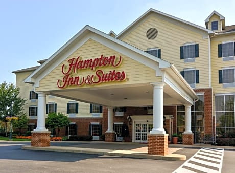 Hampton Inn & Suites State College at Williamsburg Square