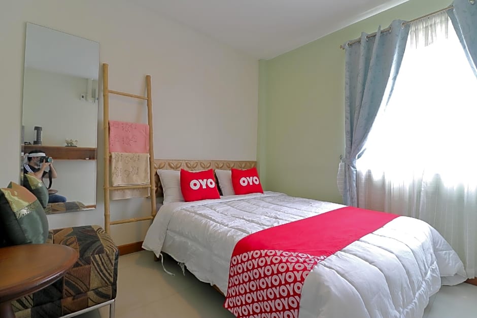 OYO 872 Saen Sabai Hostel