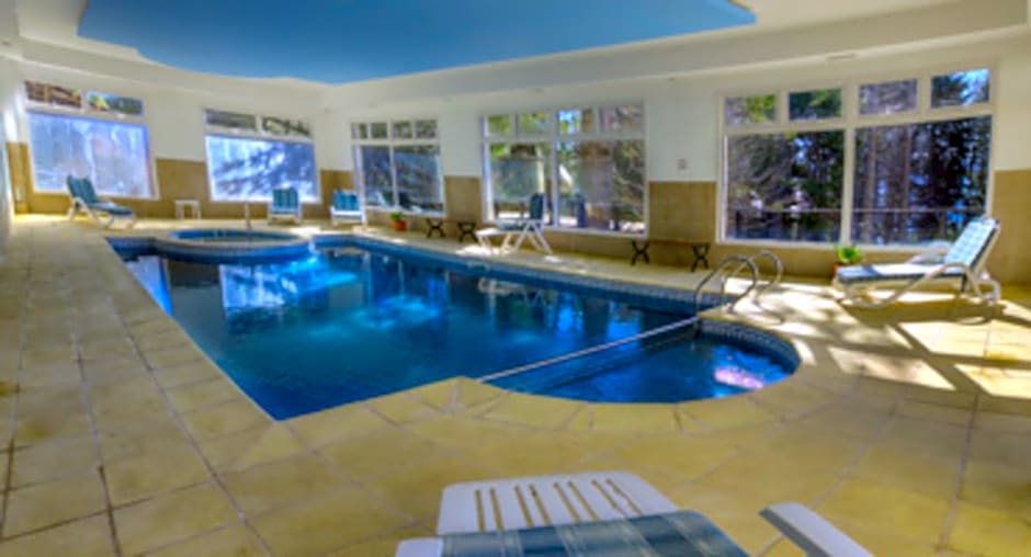 Huinid Pioneros Hotel