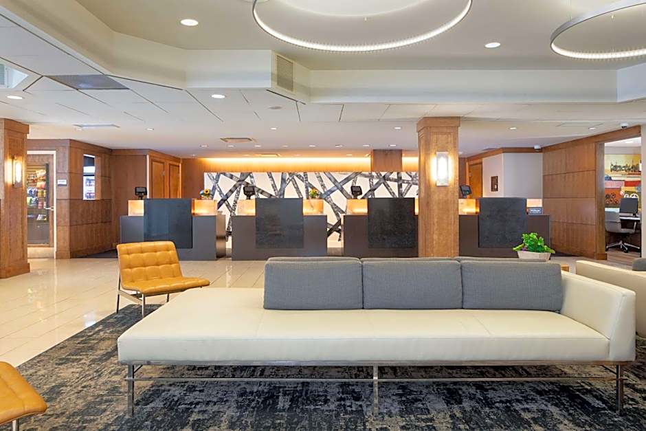 DoubleTree by Hilton Hotel & Suites Pittsburgh Downtown