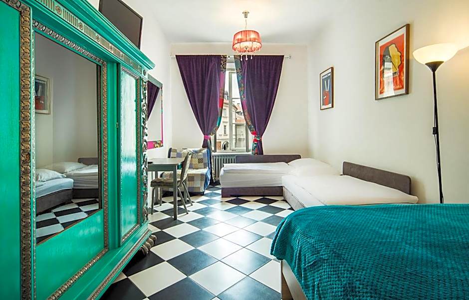 Old Town Kanonia Hostel & Apartments