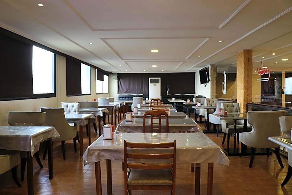 Grand Suites Hotel