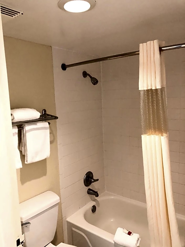 Super 8 by Wyndham Gulfport Near Biloxi