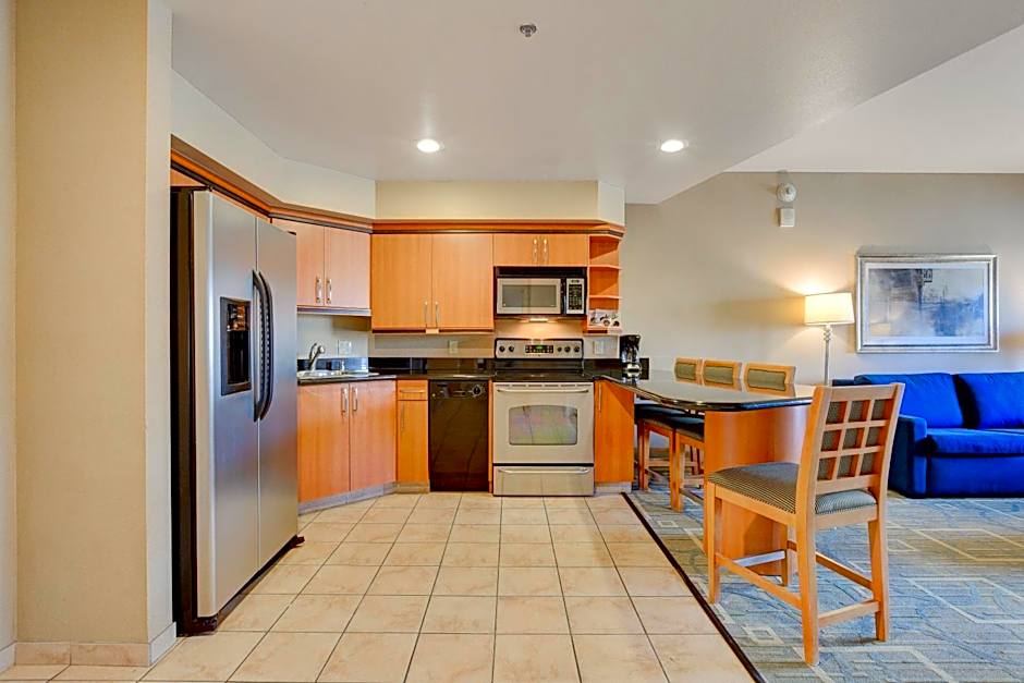Princess II Suite Platinum * Balcony Strip Views