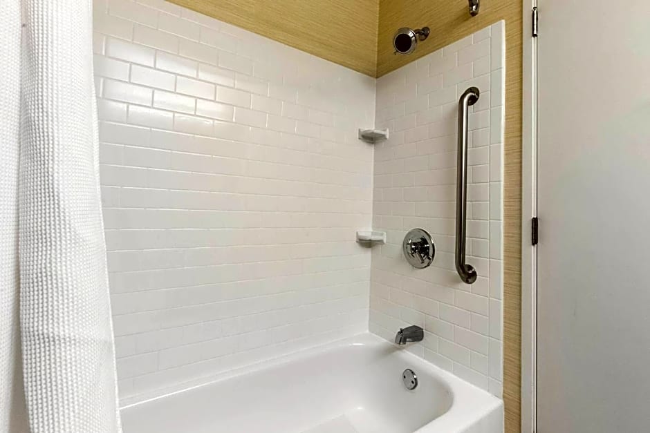 Fairfield Inn & Suites St. Cloud