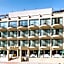 Olivia Palm Hotel