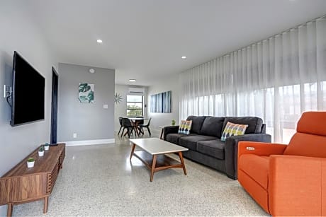 Deluxe One Bedroom Apartment
