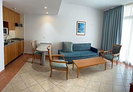 Executive Suite Twin Beds