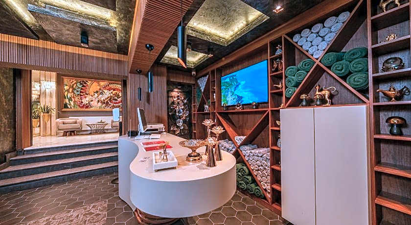 MQ Hotel Suites & SPA