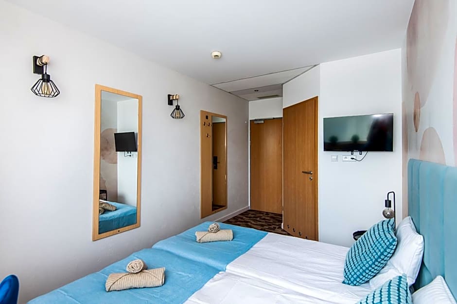 Sapphire Hotel Room Poznan