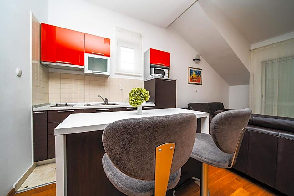 Pervanovo Apartments