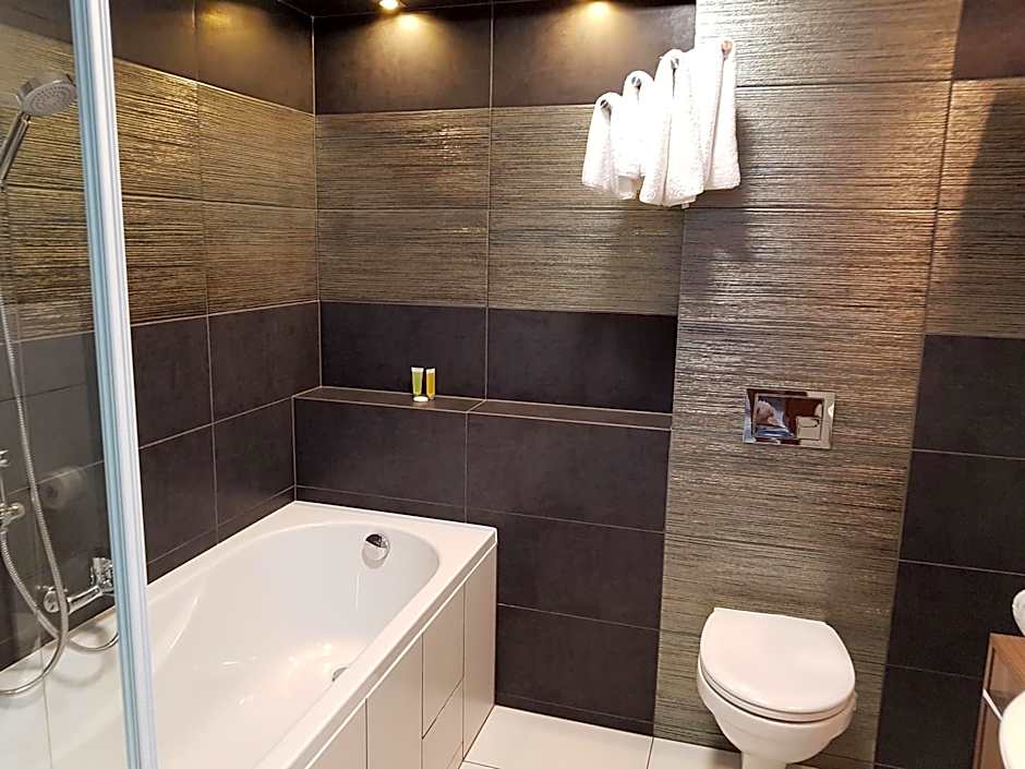 Pod Kominem Pokoje i Apartamenty