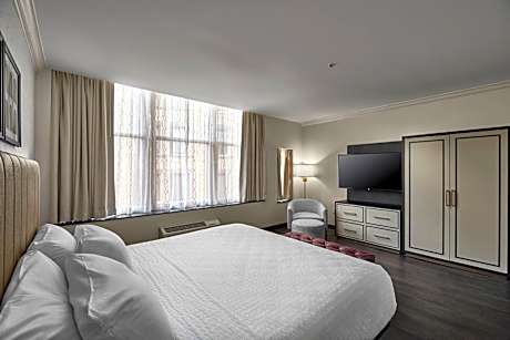 1 Bedroom Suite