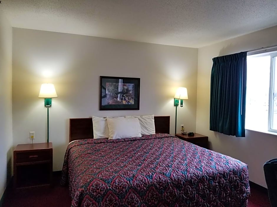 Bilmar Inn & Suites