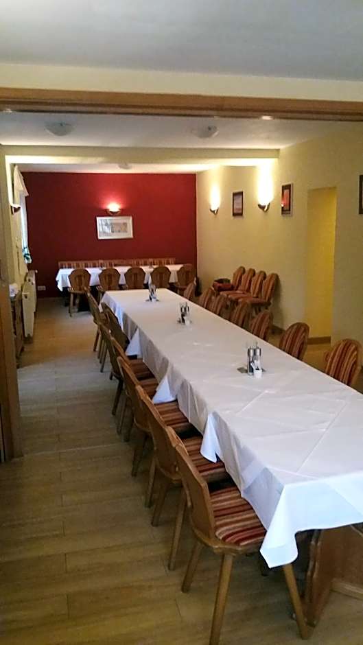 Altes Wirtshaus Fördergersdorf Bed & Breakfast