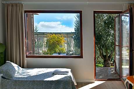 Deluxe Double Room with Garden View