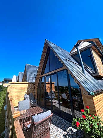 Mavera Suit Bungalow