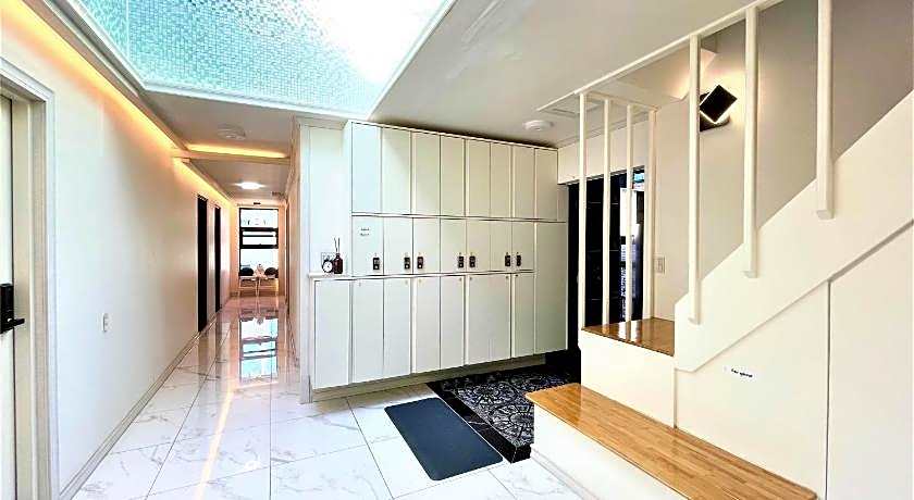 W Premium Guesthouse Incheon airport