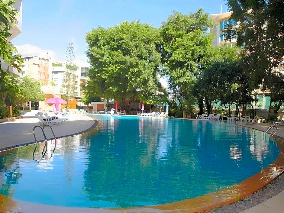 Royal Palace Hotel