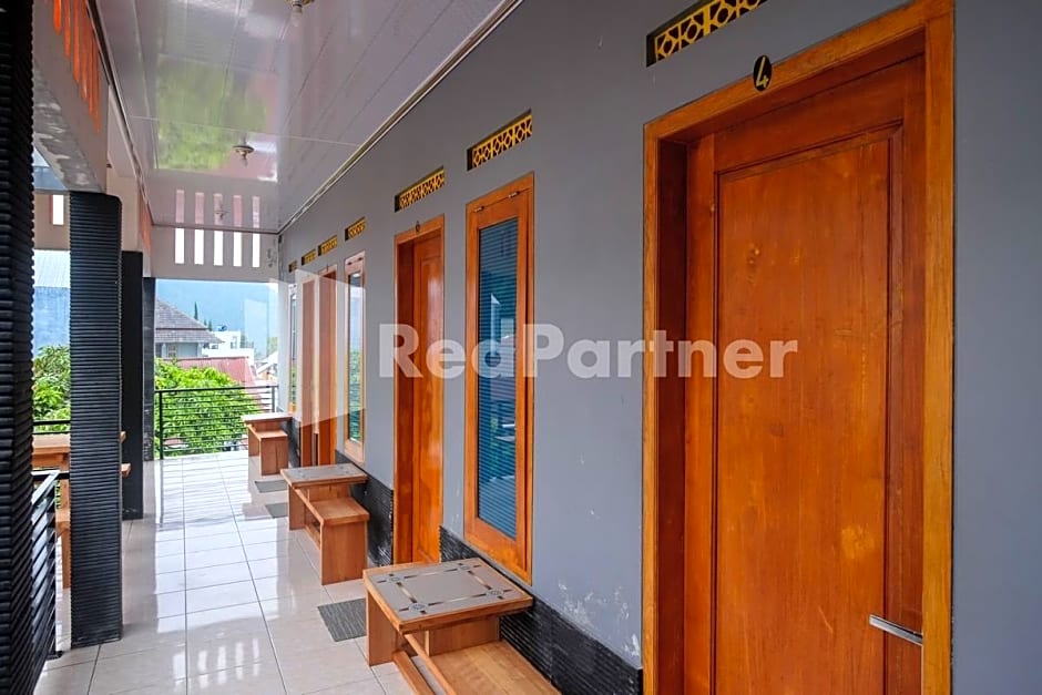 Wisma Giri Mulyo B near Grojogan Sewu Mitra RedDoorz