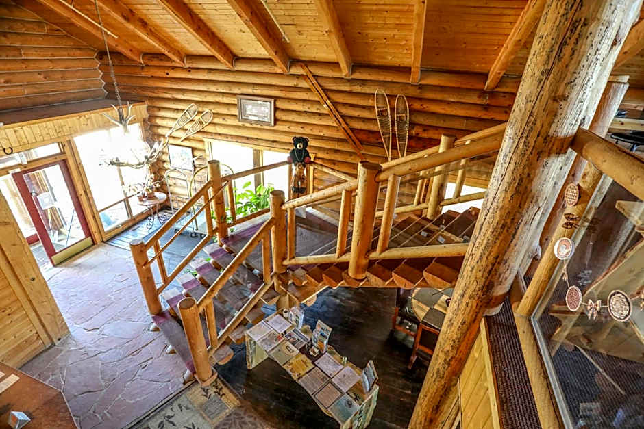 The Boulder Creek Lodge