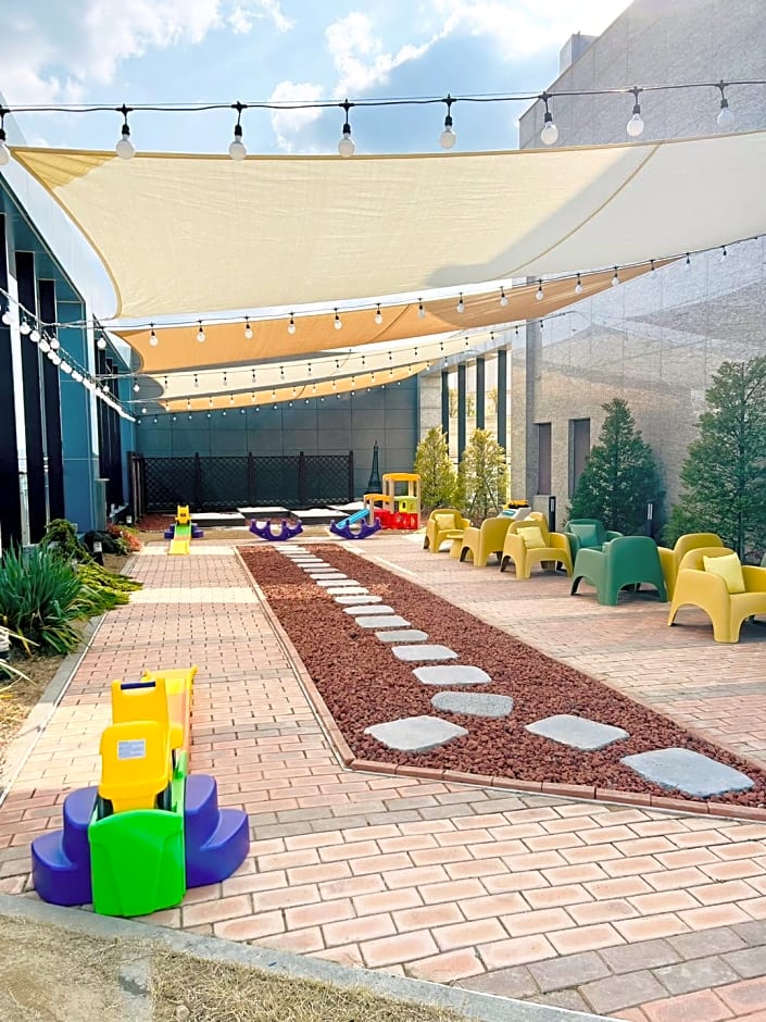 Golden Tulip Ever Yongin Hotel