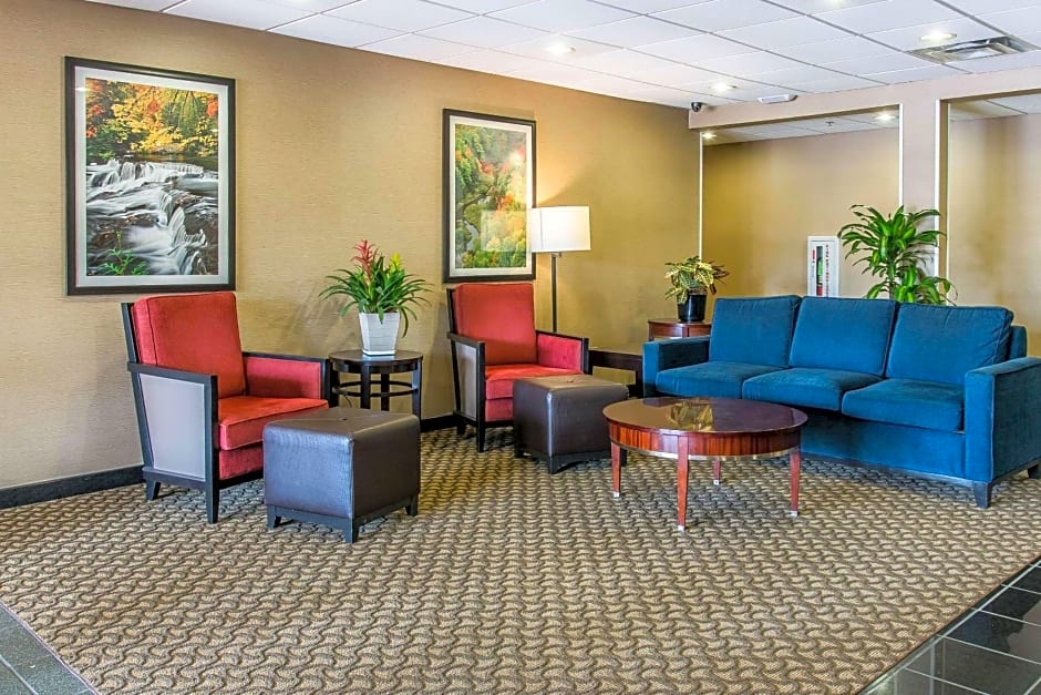 Comfort Suites Wixom