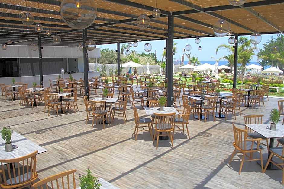 Crystal Springs Beach Hotel