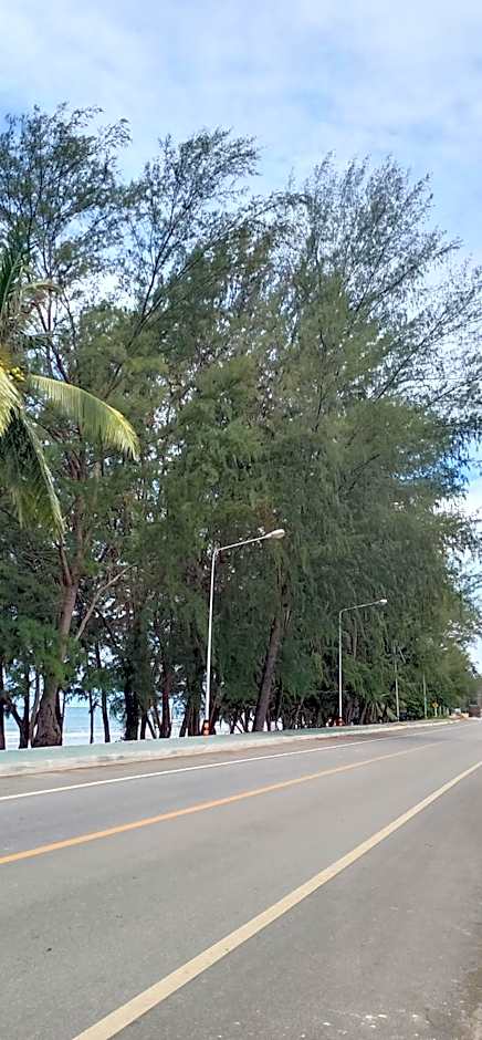 Sammy Seaview Mae Ramphueng Beach Front Golden Elephant บ้านช้างทองวิวทะเลหน้าหาดแม่รำพึง