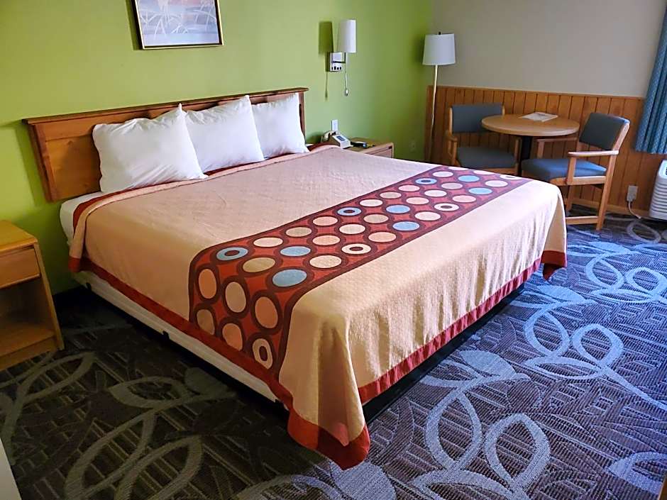 Photo 1 of 4 of 1 King Bed