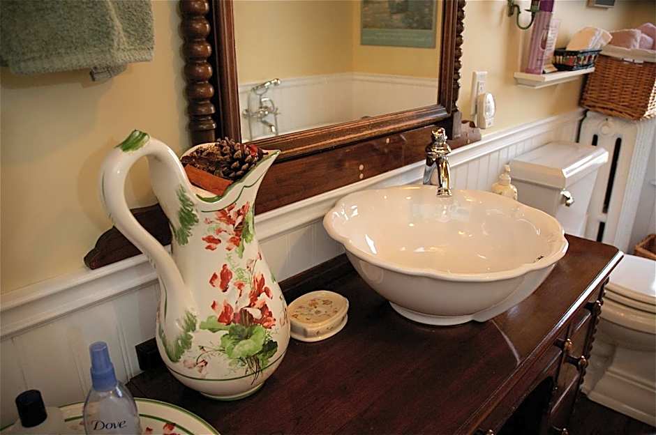 Bondy House Bed & Breakfast