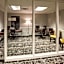 La Quinta Inn & Suites by Wyndham Minneapolis Bloomington West