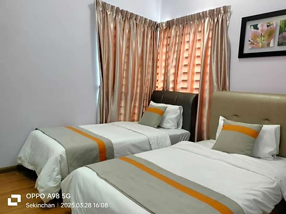 Sekinchan HighView Penthouse 15pax 5R5B 顶层公寓 看海 看稻田景