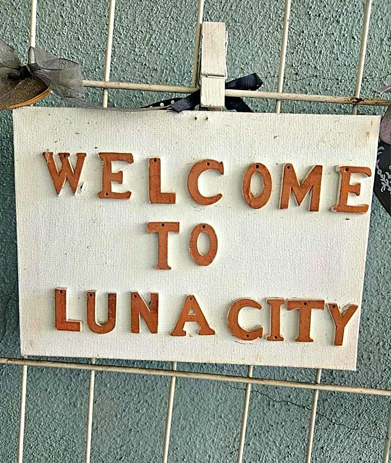 Luna City