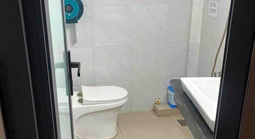 Khách sạn Thái Sơn