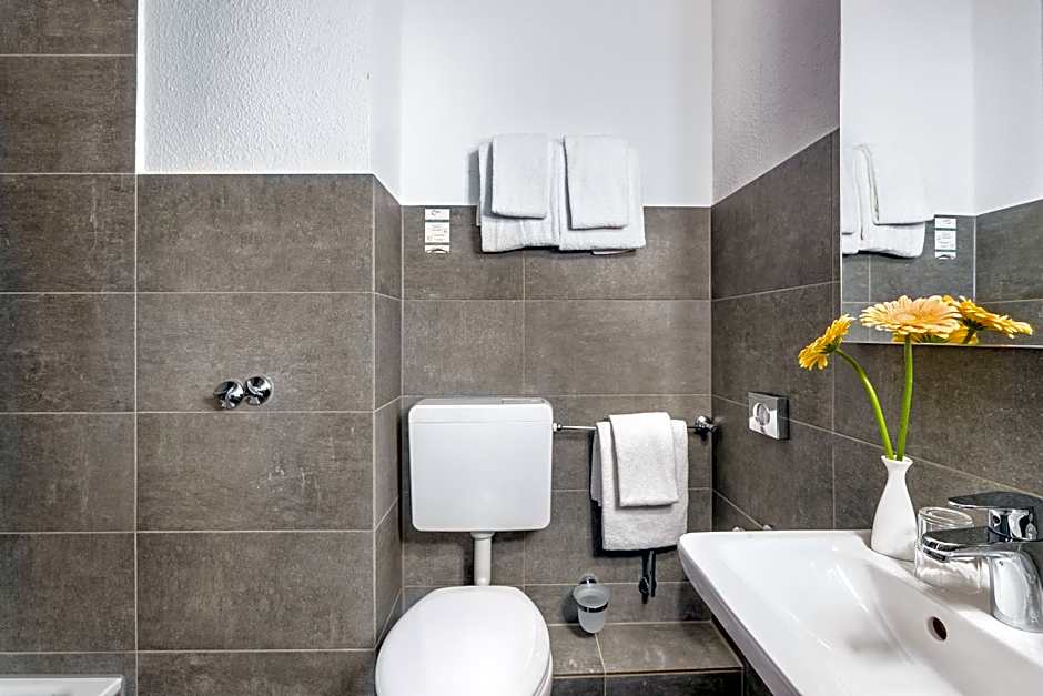 Signature Hotel Astoria