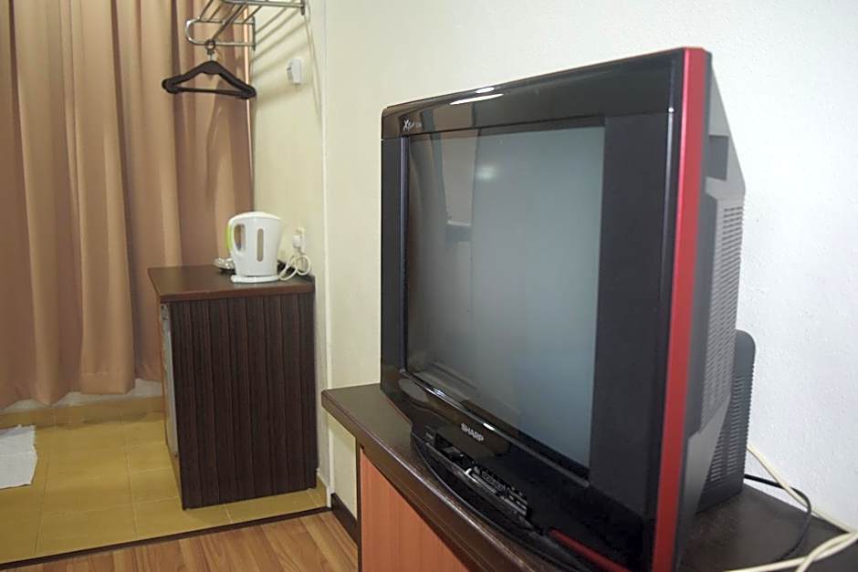 Photo 1 of 4 of Deluxe Twin Room