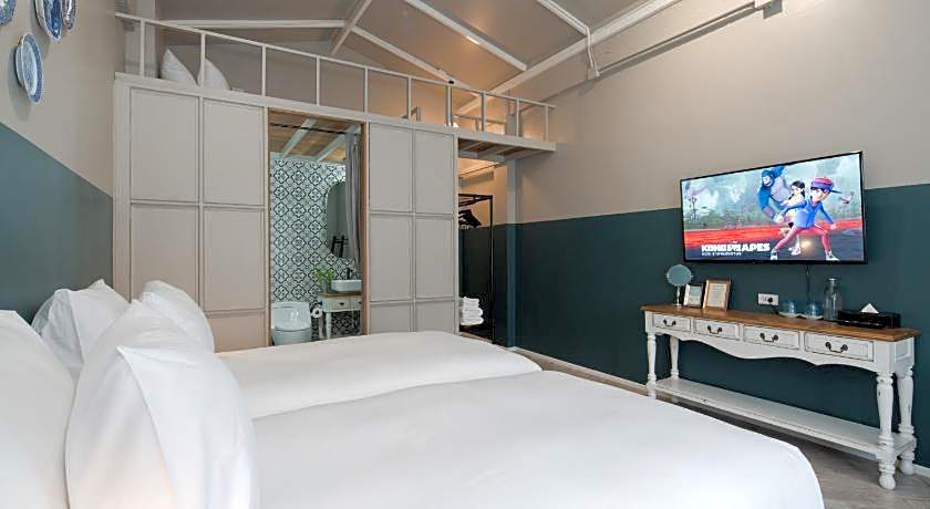 Blu Monkey Boutique Phuket Town