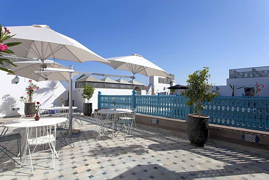Riad Le Perroquet Bleu Suites & Spa