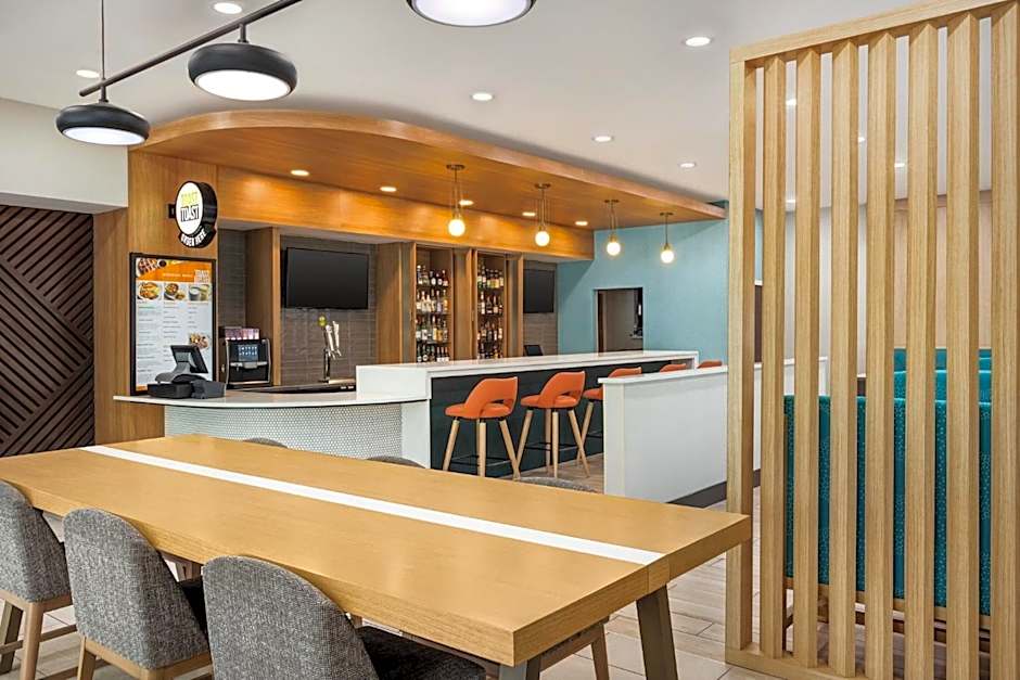 Holiday Inn Cheshire - Southington By IHG