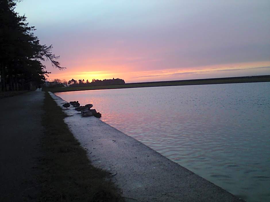 Min y Don Guest House