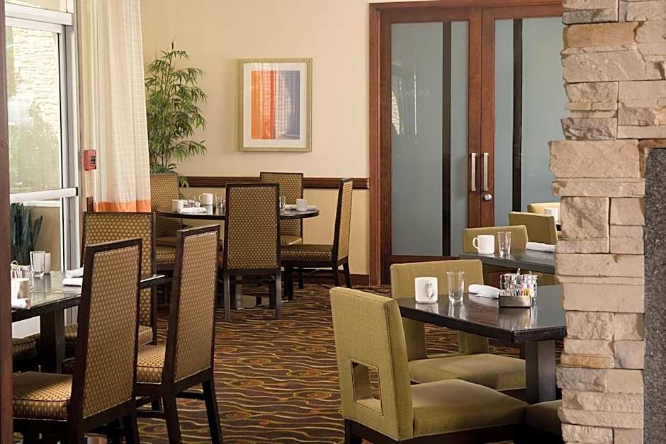 Courtyard by Marriott Los Angeles Sherman Oaks