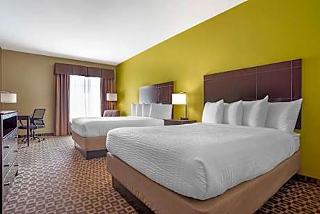 2 Queen Beds Non-Smoking Microwave Fridge Wi-Fi Full Breakfast