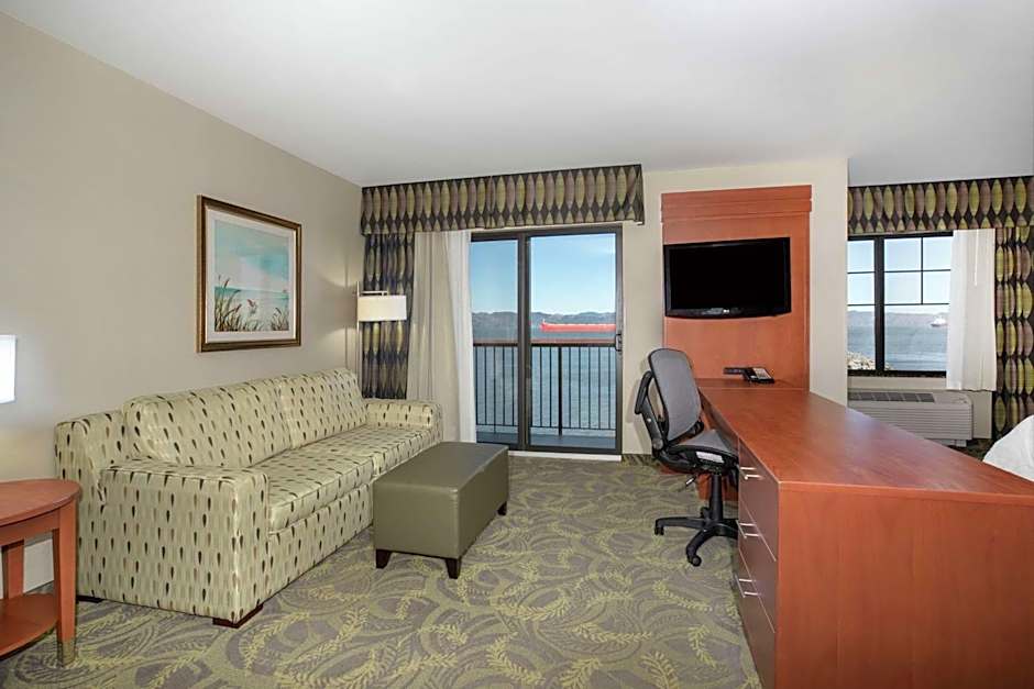 Hampton Inn By Hilton & Suites Astoria, Or