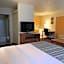 Country Inn & Suites by Radisson, Bend, OR