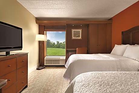 Room with Two Queen Beds - Non-Smoking