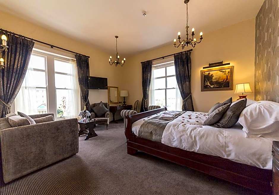 Ryde Castle by Greene King Inns